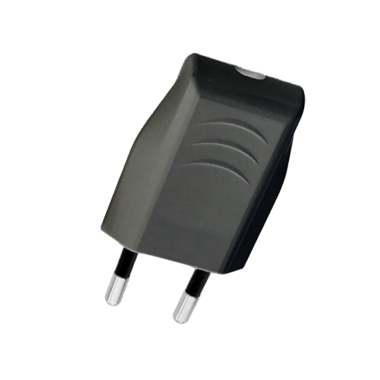 TWO PIN PLUG 6A BLACK